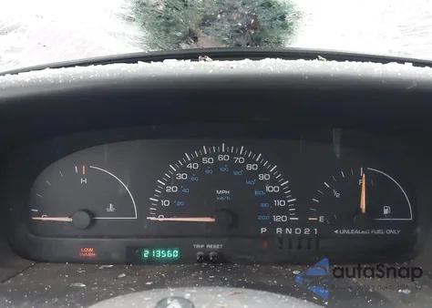 1999 Plymouth Voyager z USA, uszkodzony, nr VIN 2P4FP25B2XR114458